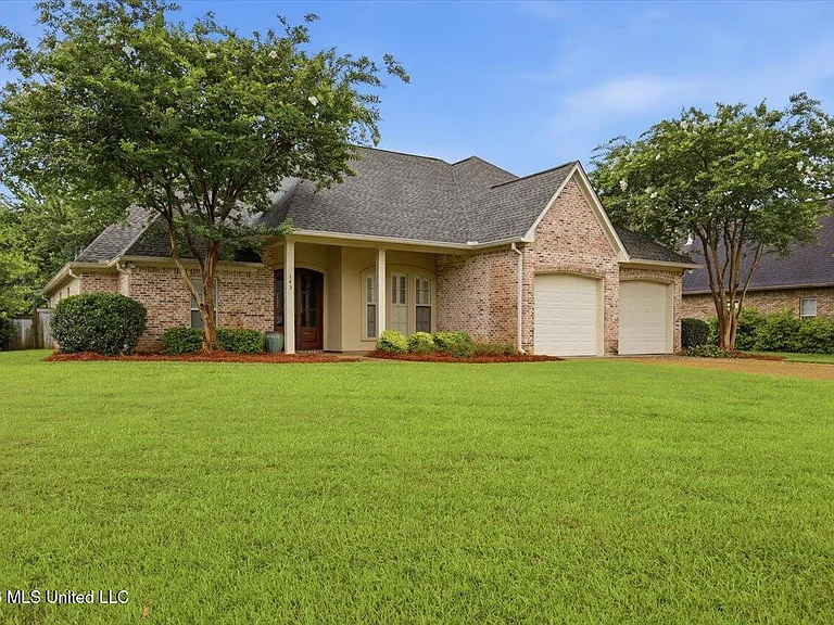 143 Sonnett Cir — Photo 2