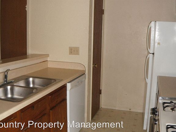 4th image of 7704 Brodie Ln #B