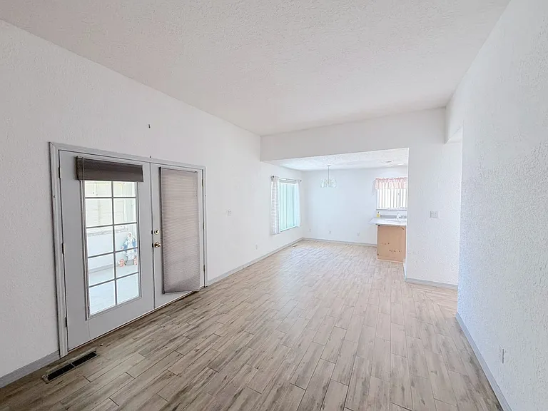 3104 Paradise Ct SE — Photo 15