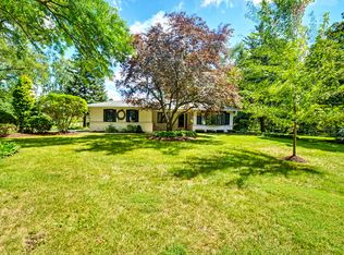 7701 Drew Ave, Burr Ridge, IL 60527