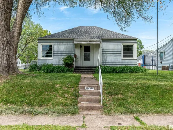 2238 W Lombard St, Davenport, IA 52804