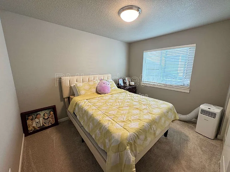 3715 SW 190th Ter — Photo 11