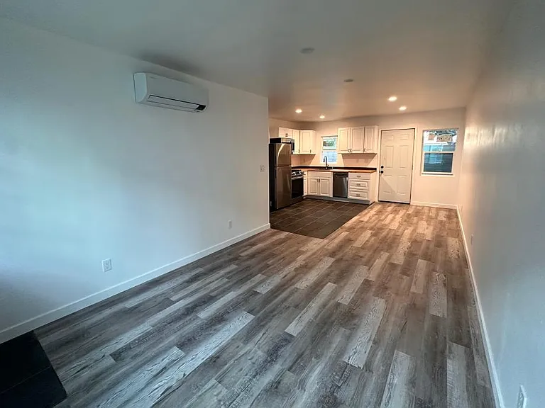 2146 Felspar St #2146 — Photo 6
