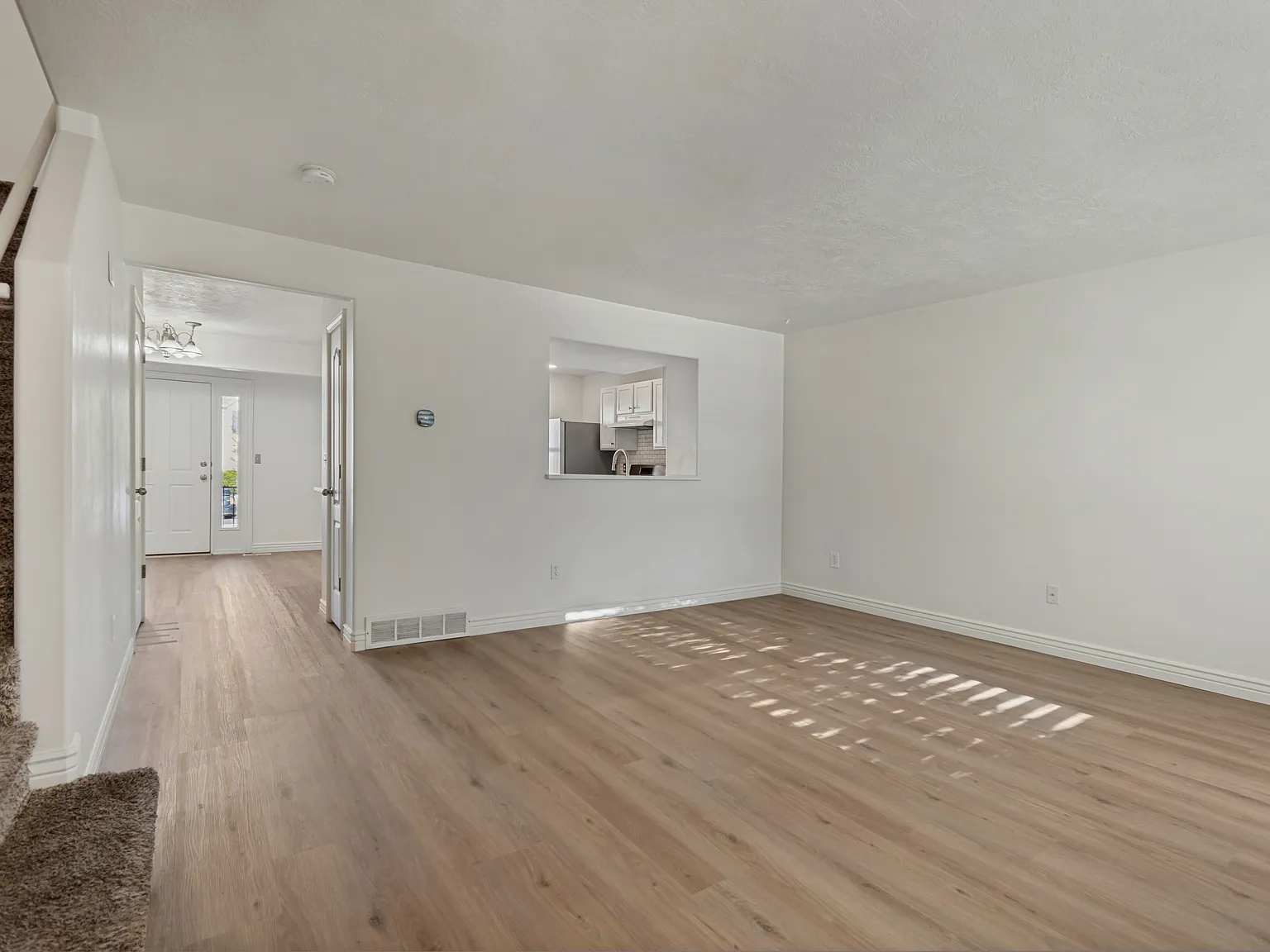 3 bed, 1756 sqft, $1,900 — Photo 4