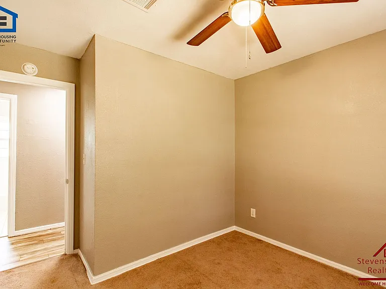 2610 NW Lindy Ave — Photo 37