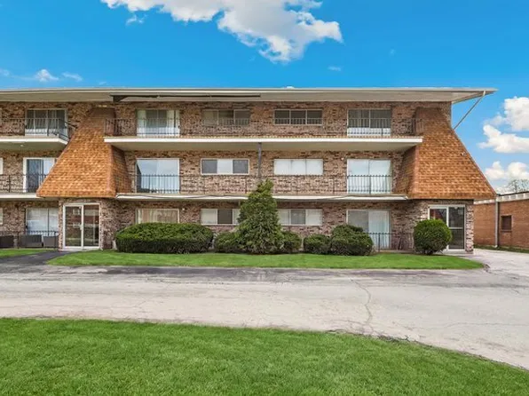 15335 Martin Luther King Jr Dr APT 21, Dolton, IL 60419