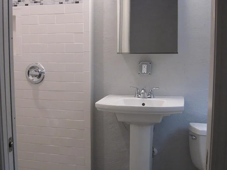 24 Trimble St #A — Photo 10