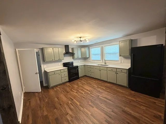 614 Tucker St — Photo 5