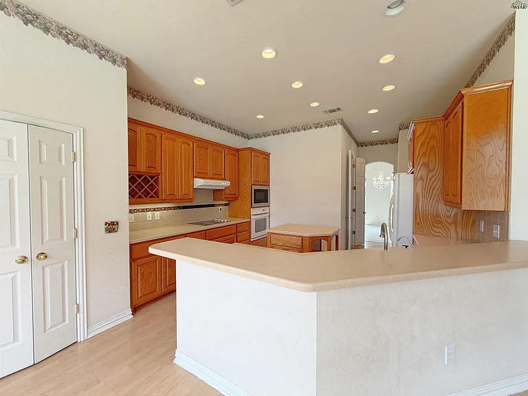 4506 Hollow Ridge Dr — Photo 9