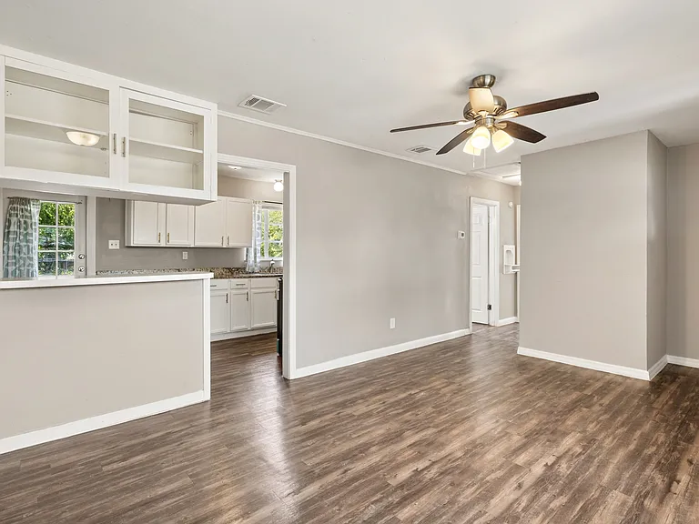 167 Brandywine Ave — Photo 6