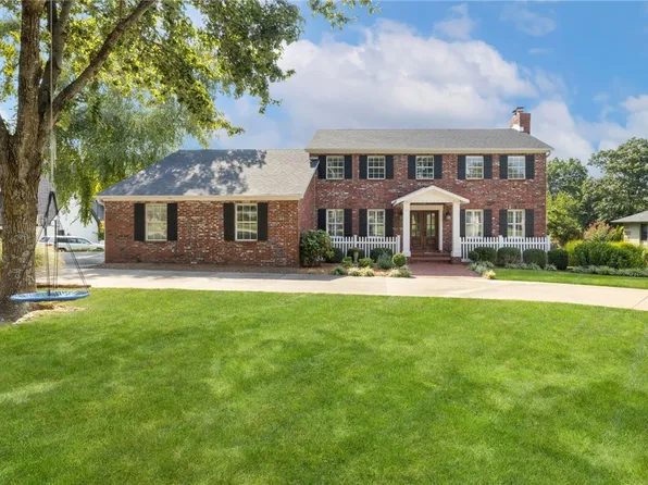 1811 El Contento Cir, Bentonville, AR 72712