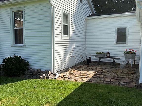 5th image of 13238 Ridge Rd