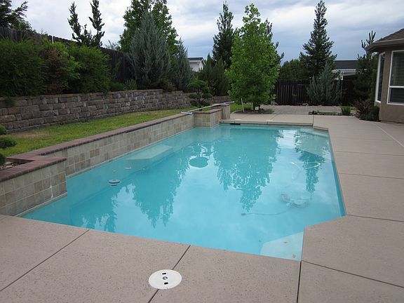 Built in seating in pool