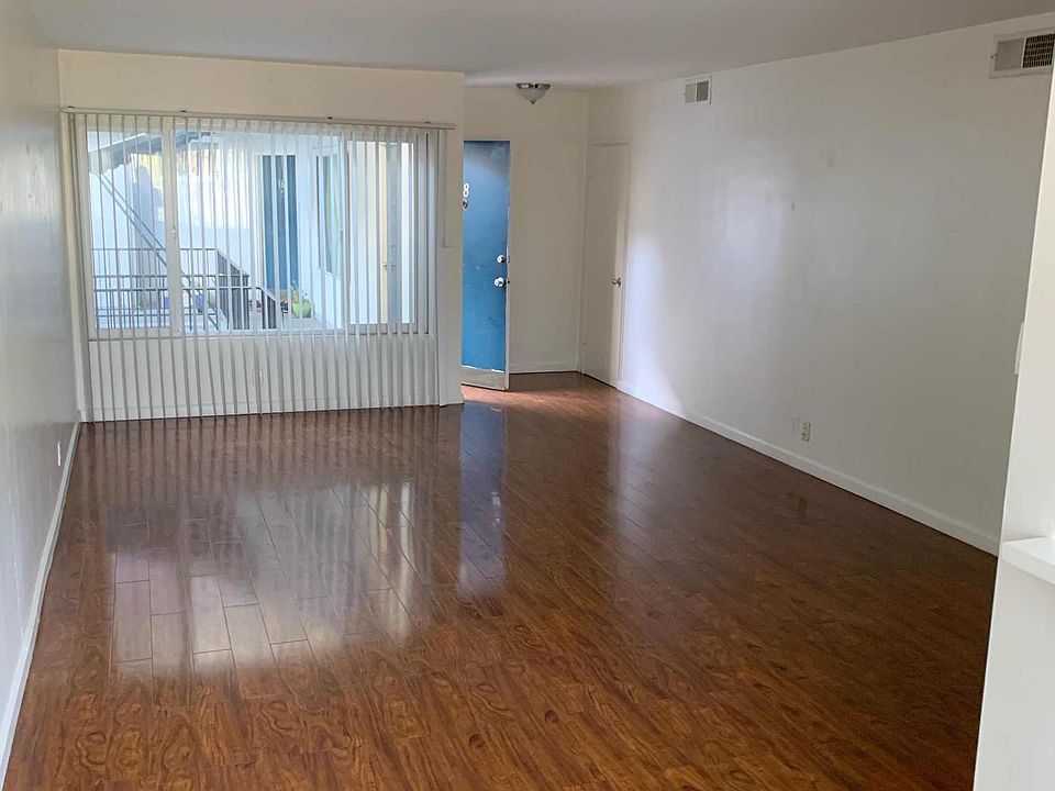 1st image of 1115 Highland Oaks Dr APT 18