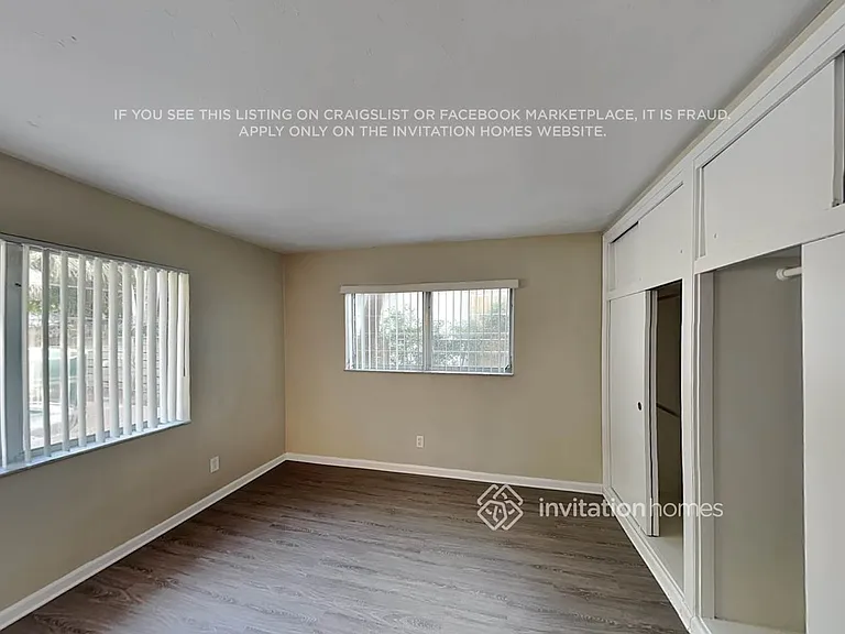 2608 SW 34th Ave — Photo 8