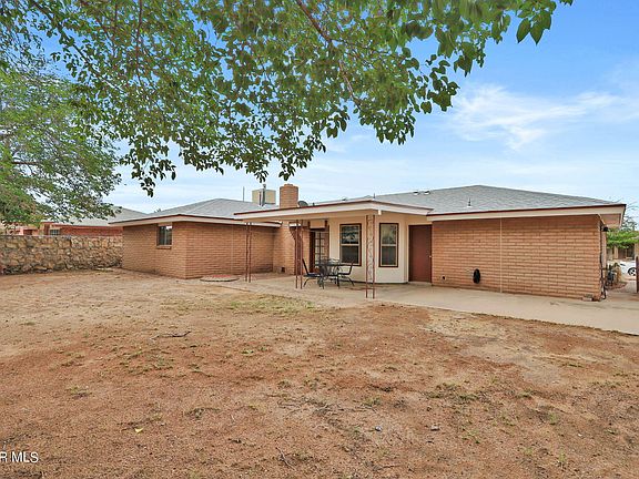 5th image of 2021 Sea Cove Dr
