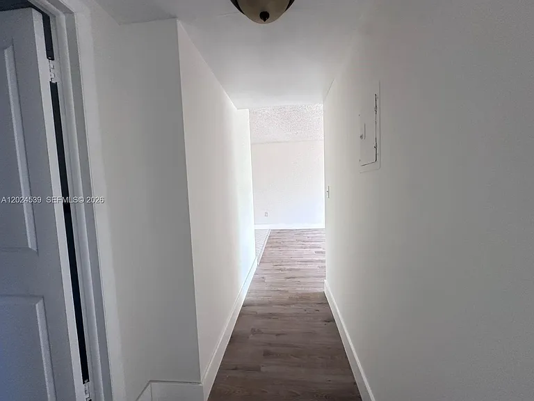 365 NE 125th St #306 — Photo 6