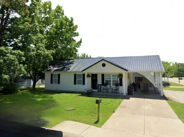 15 Stone St, Park Hills, MO 63601