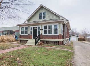2712 Brown St, Alton, IL 62002