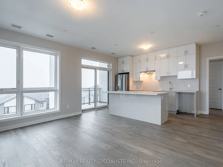 470 Gordon Krantz Ave #415 — Photo 12