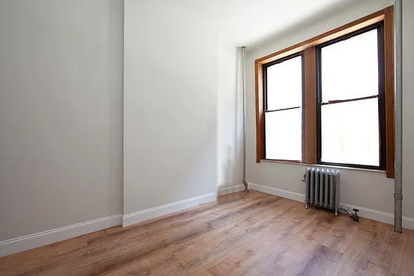 Rented by R New York | media 2