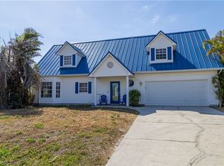 3704 SW 15th Pl, Cape Coral, FL 33914