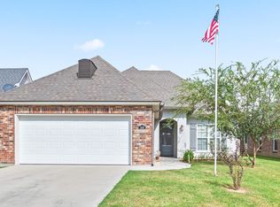 306 Adry Ln, Youngsville, LA 70592