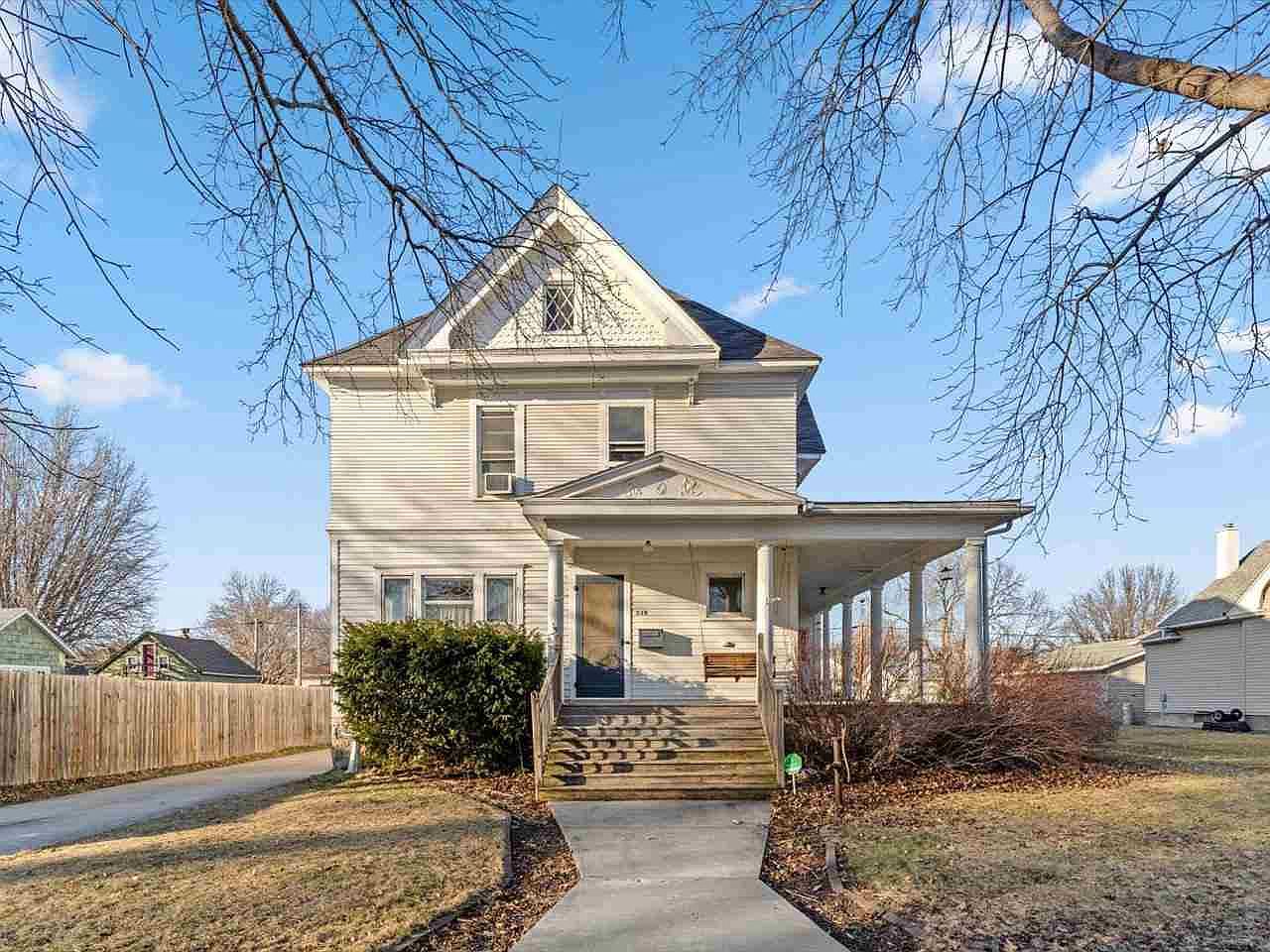 348 W Hilton St, Marengo, IA 52301 Zillow