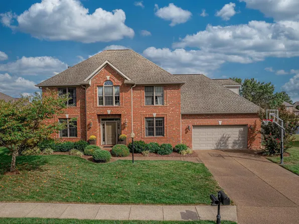 1944 Waters Ridge Dr, Newburgh, IN 47630