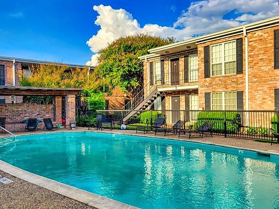 3rd image of 6410 Del Monte Dr APT 124
