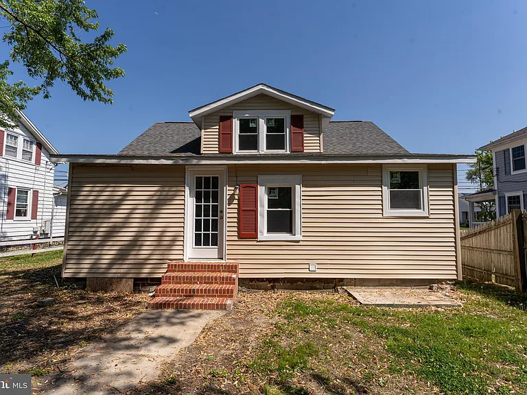 1507 Race St — Photo 5