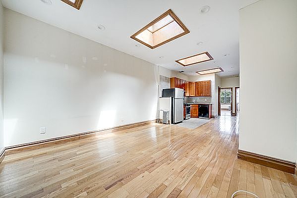 1st image of 795 Washington Ave APT 3