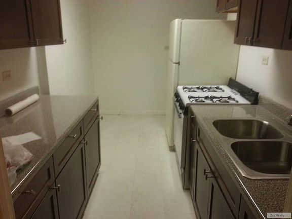 5th image of 1916 Avenue K APT 1J