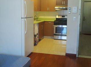 31 Bayside Ave, Port Washington, NY 11050