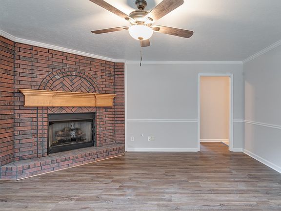 3rd image of 64 Parkside Cv