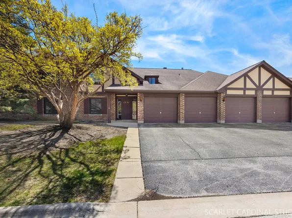 1721 Lakecliffe Dr APT D, Wheaton, IL 60189
