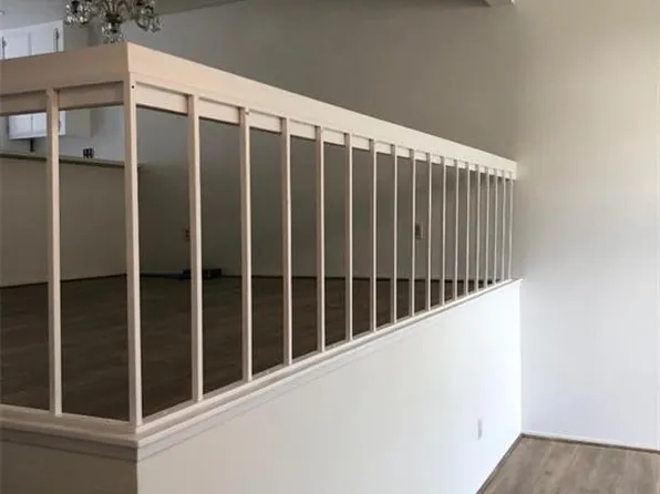 22219 1/2 Erwin St, Los Angeles, CA