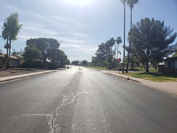 5th image of 2519 E Balboa Dr