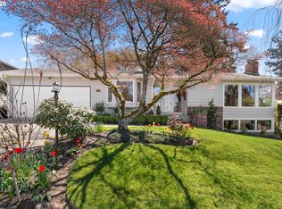 2140 SW Warwick Ave, Portland, OR 97225