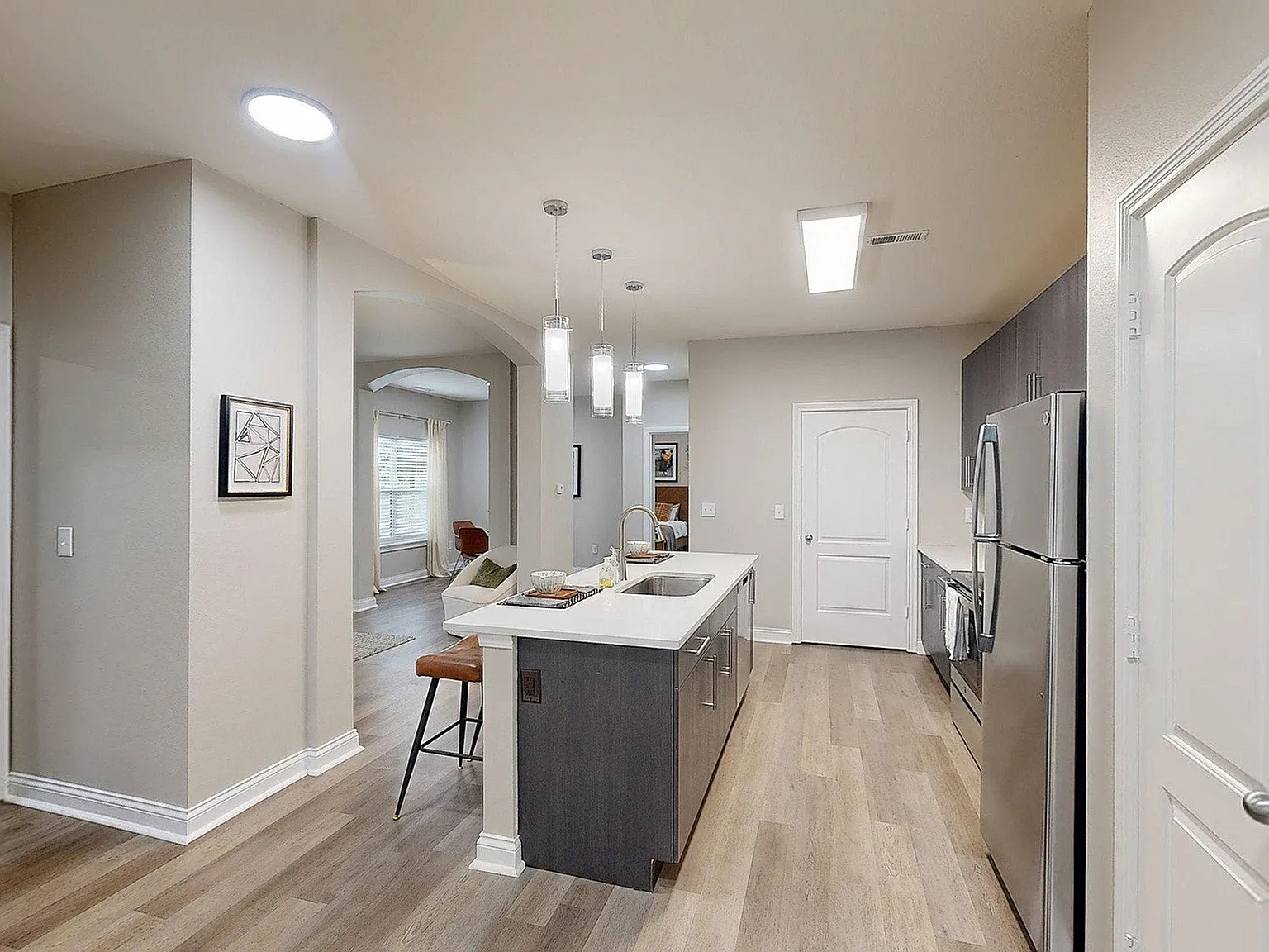 Autumn Breeze Apartments — Photo 3
