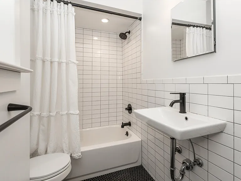 159 Forest St #2 — Photo 7