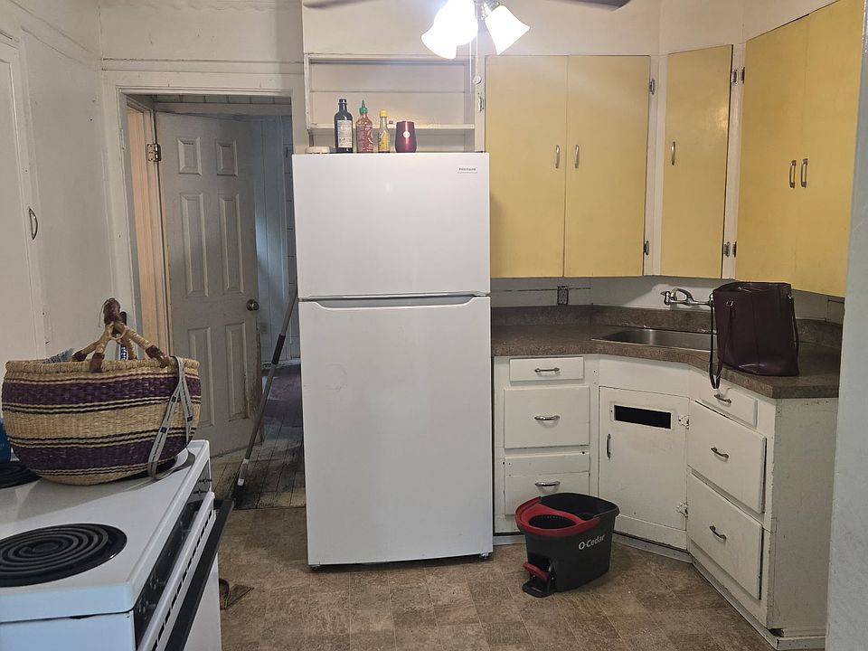 2nd image of 56 Davis St