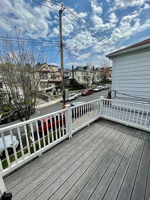 1st image of 47 Lawrence Ave #2A