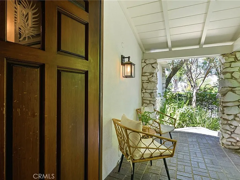 18000 Karen Dr — Photo 5