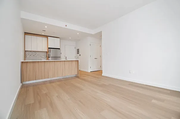 Rented by REAL New York | media 19