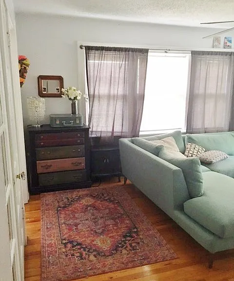 Valentine Place Apartments — Photo 45