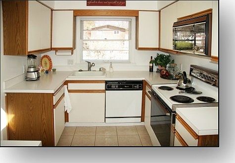 1st image of 1109 Southlawn Ave