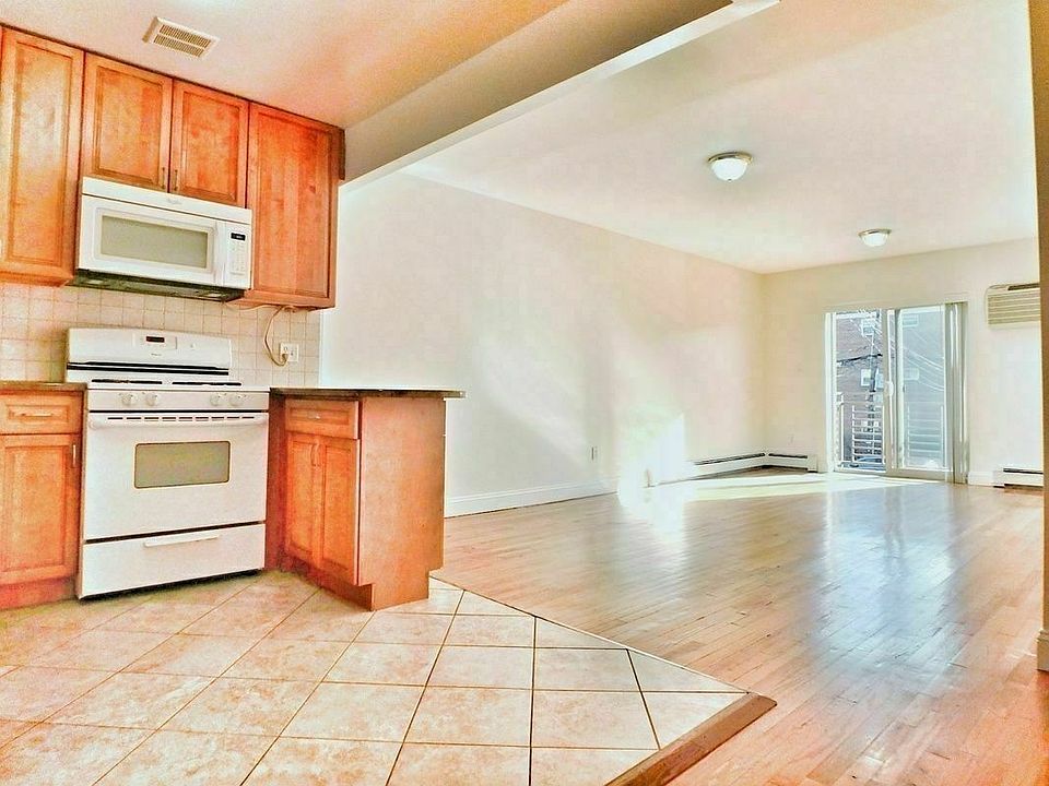 1st image of 4509 25th Ave