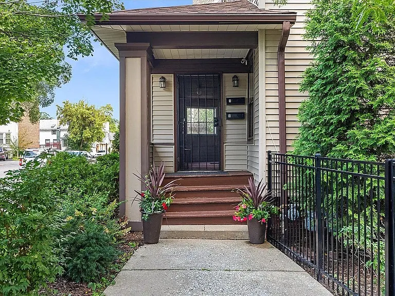 232 Des Plaines Ave #2 — Photo 2