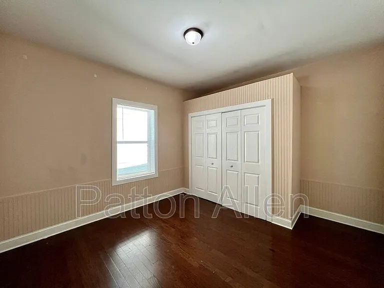 114 Clingman Ave — Photo 9